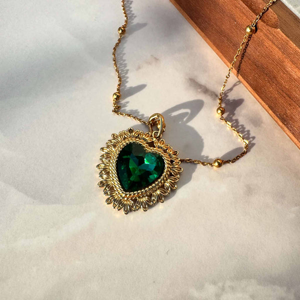 Emerald Amora Gift Set