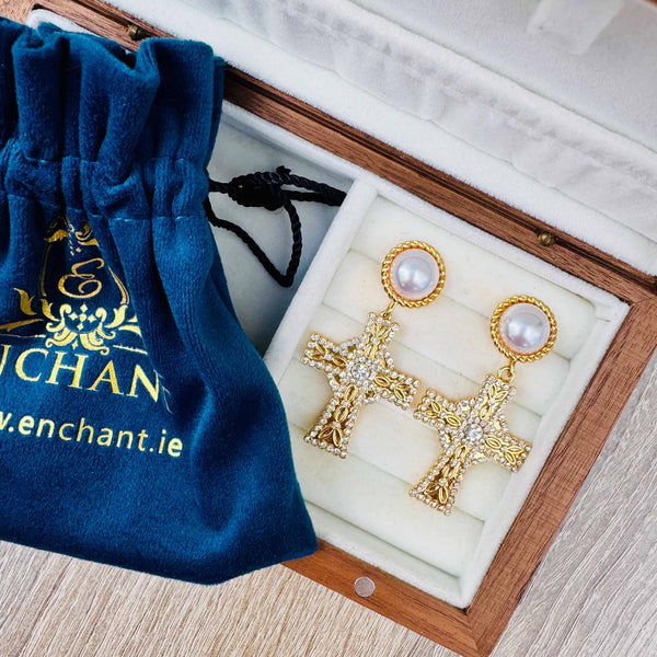 Enchant Éirella Pearl Stud Earrings