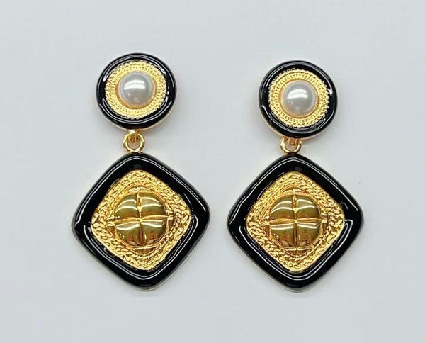 Enchant Noctura Pendant Earring