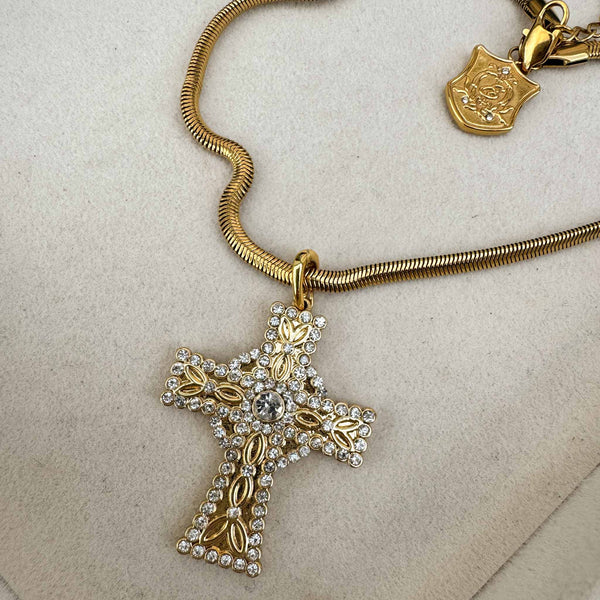 Enchant Luxe Eirella Snake Necklace
