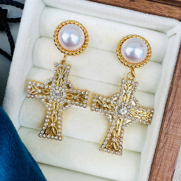 Enchant Éirella Pearl Stud Earrings