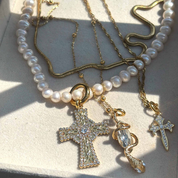 Enchant La Dolce Vita Layering Necklace Set