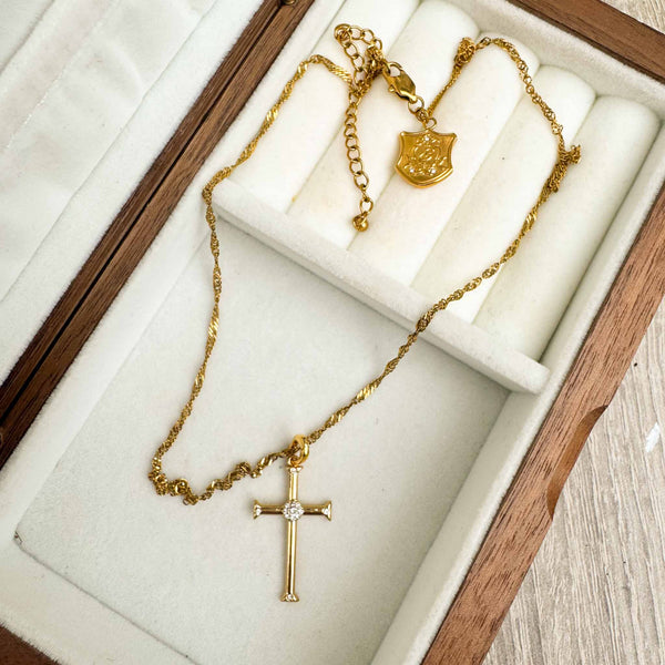 Enchant Luxe Alessa Necklace